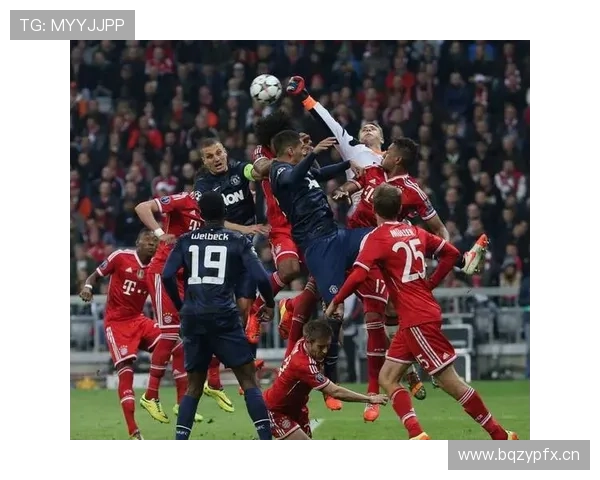 曼联防线失误频繁引发争议,已对球队赛季整体表现形成明显制约。 曼联防线失误频繁引发争议,已对球队赛季整体表现形成明显制约。